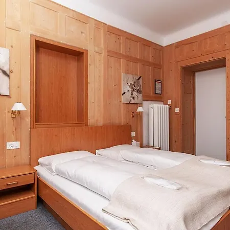 فندق Davos Inn (Adults Only) دافوس