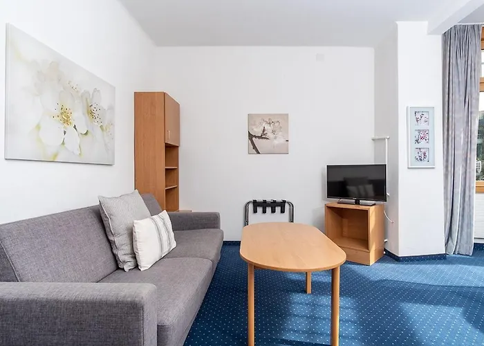 达斯宾馆 - 仅限成人 3*