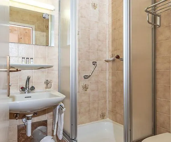 达斯宾馆 - 仅限成人 3* 达沃斯