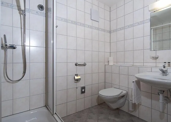 酒店 达斯宾馆 - 仅限成人 3*