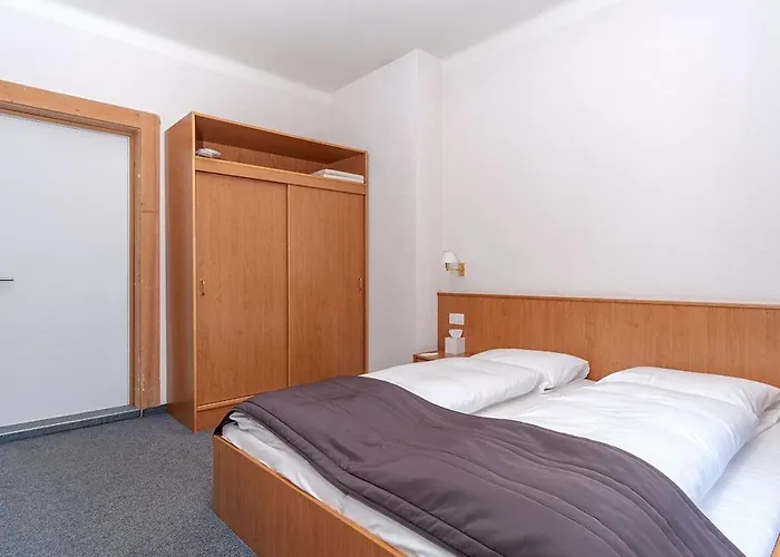 达斯宾馆 - 仅限成人 达沃斯